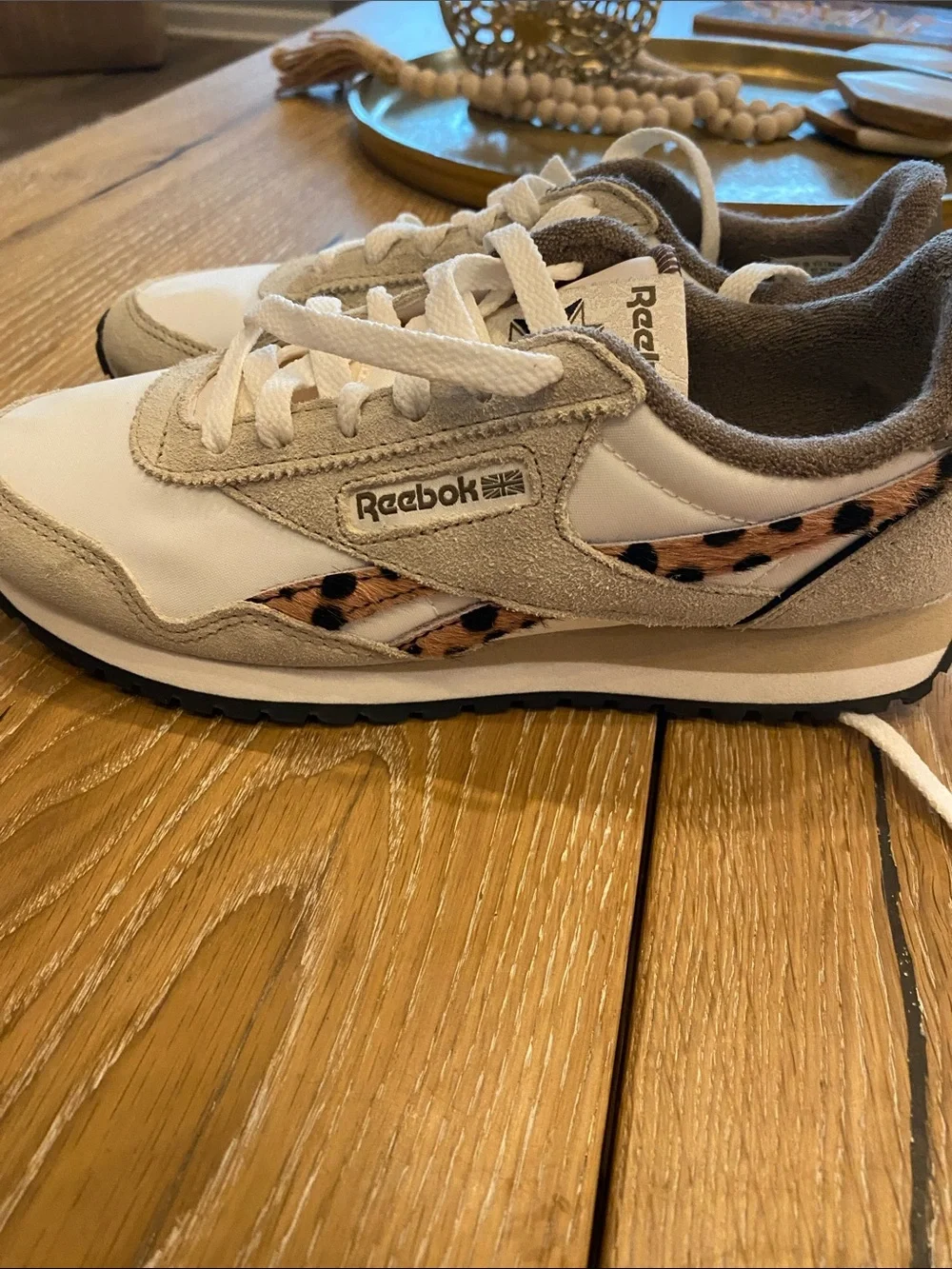 Reebok Women's White and Beige Low-Top Athletic Sneakers